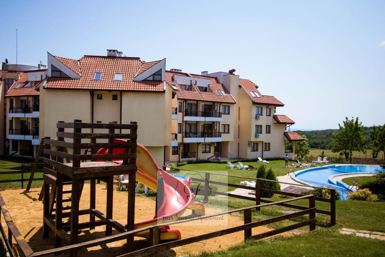 Four Seasons Apartment - Oasis Beach Resort Bliznatsi Dış mekan fotoğraf